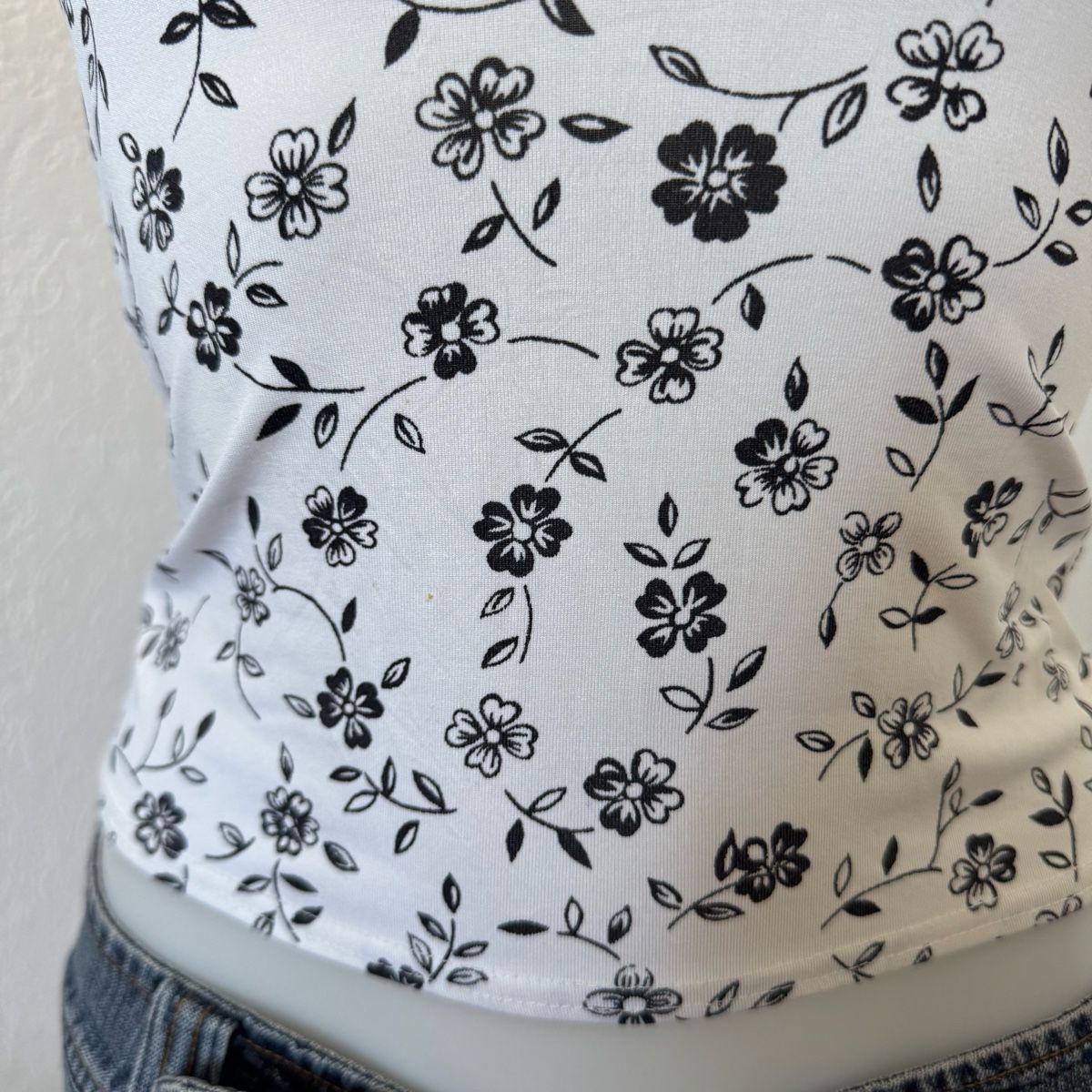 Top: Weisses Blumen Top Gr.XS – Usato da Oberwil BL venduto da olibbg 3