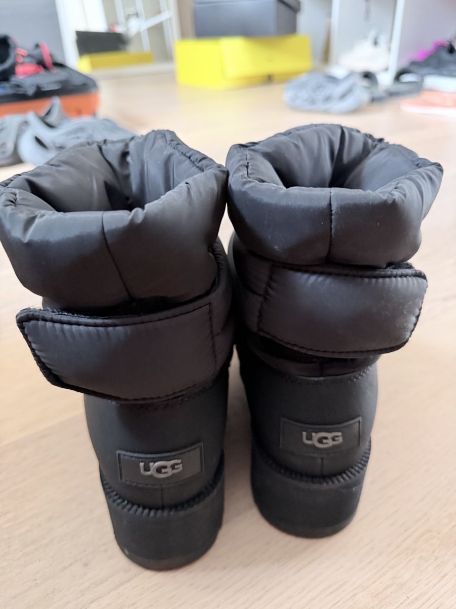 Chaussures femmes: Ugg Montara gr 38- – D'occasion à Münchenstein par By.gabriela.v 3