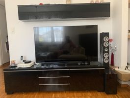 Lowboard/TV-Möbel mit vier Schubladen (von Ikea)