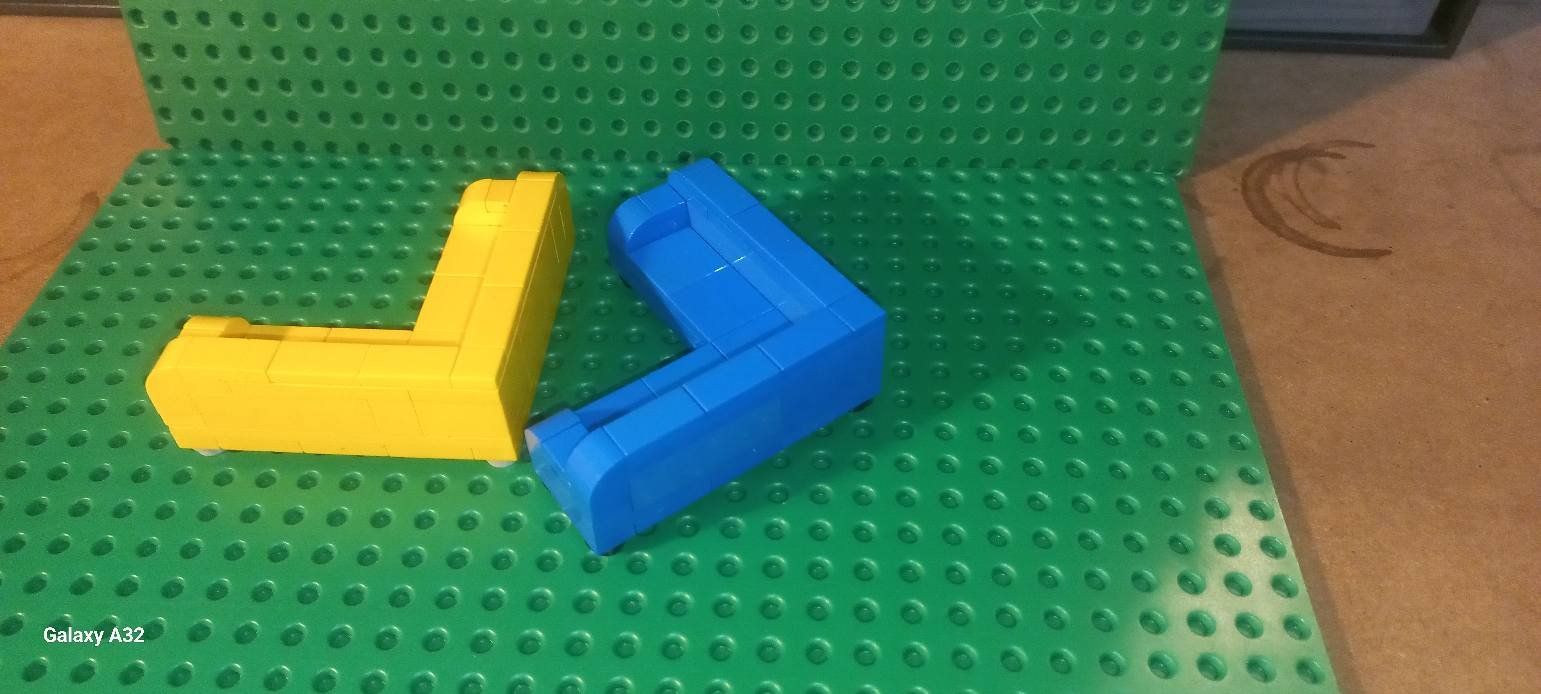Lego Giocattoli: Lot de 2 canapés d'angle Lego – Usato da La tour de treme venduto da Legocreation82 2