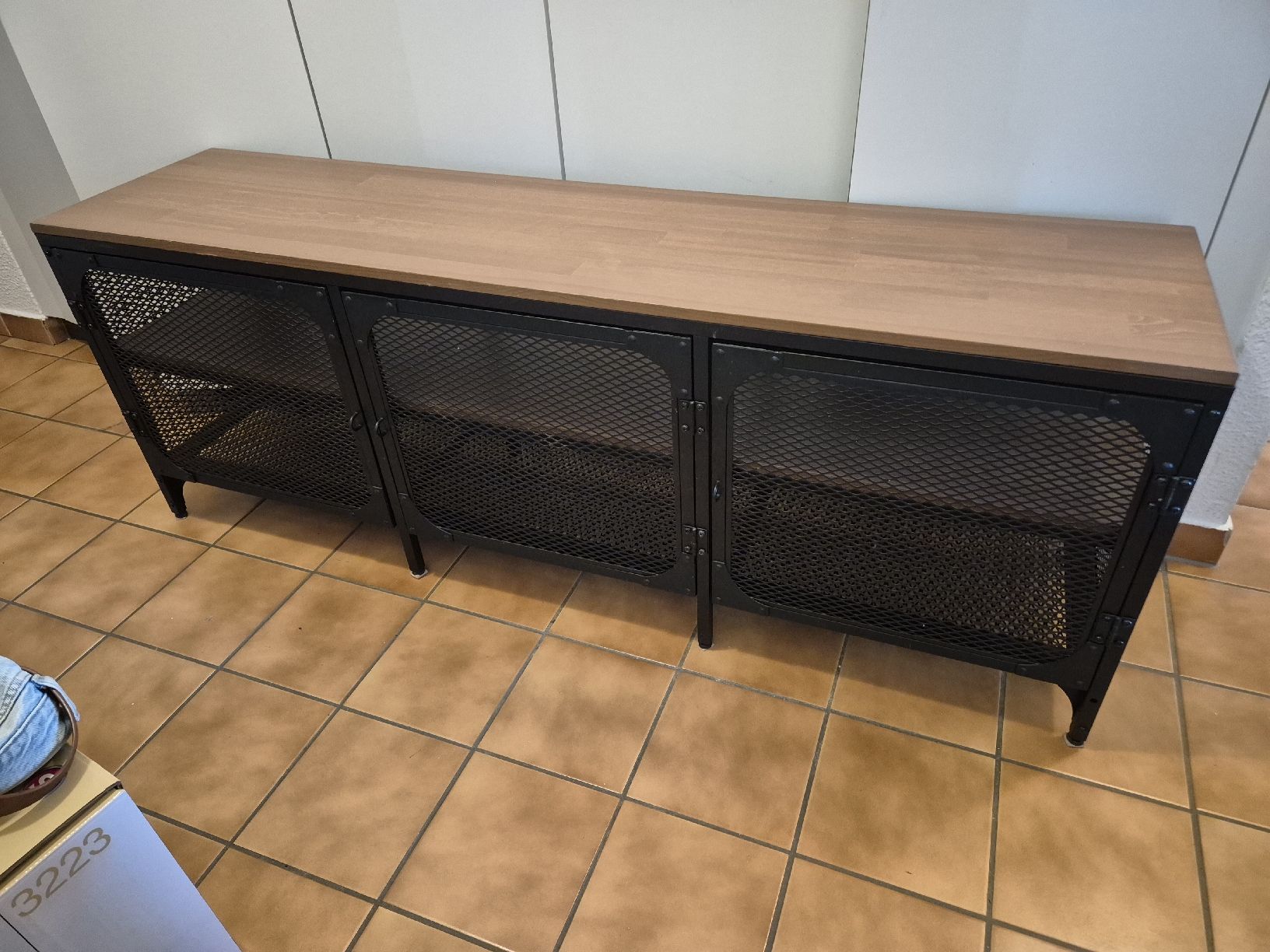 Ikea Meubles TV: Meuble TV ikea – D'occasion à Arzier-Le Muids par pol_p7py