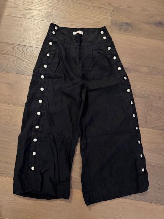 Derhy schwarze Leinenhose Gr. M – Wide Leg – dekorative Knöp