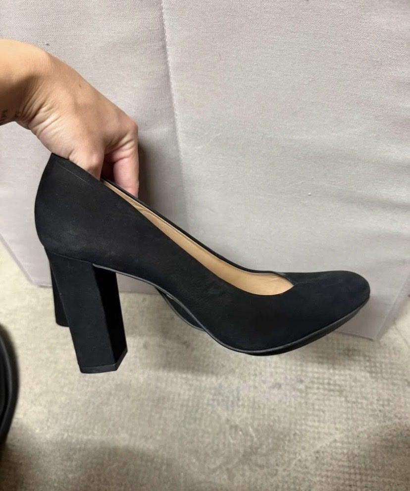 Scarpe da donna: Escarpins Minelli en daim noir • Taille 40 – Nuovo (secondo la descrizione) da Genève venduto da muj_2zmc