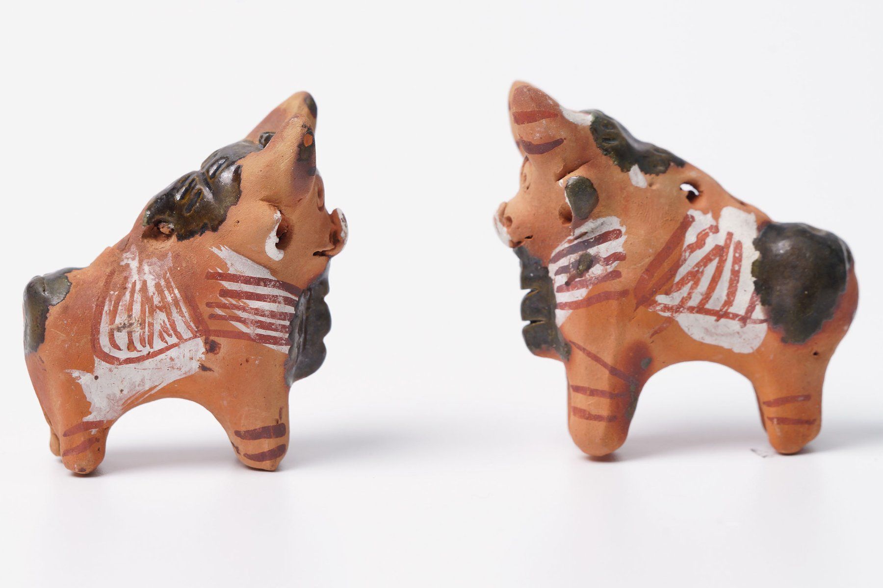 Statuette: 2 Tonfiguren Ochsen aus Peru – Usato da Buochs venduto da chicco64 1