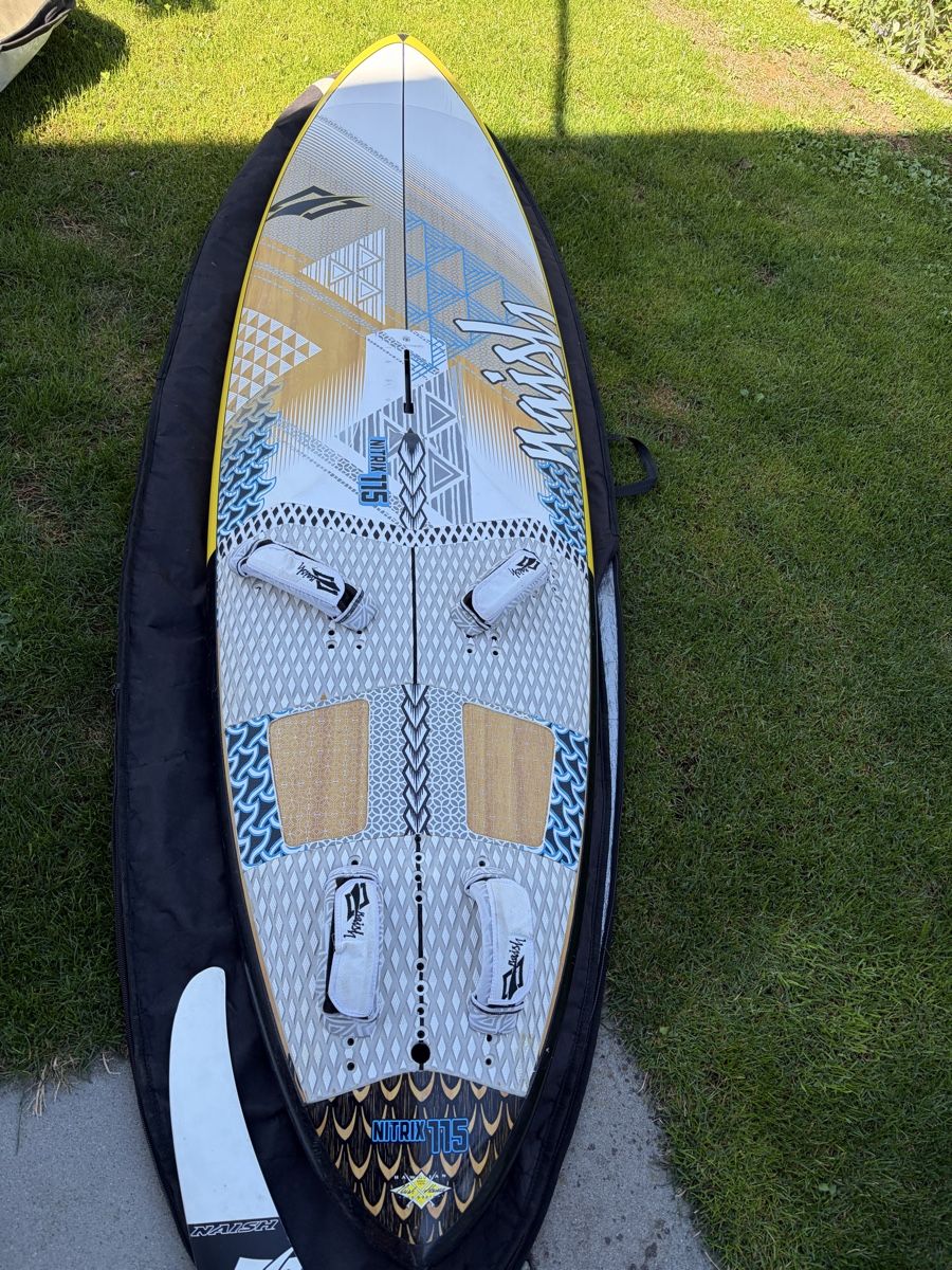Naish Tavole da surf e di nuoto: Windsurfboard Naish Nitrix 115 mit Bag, gebraucht – Usato da Dinhard venduto da Hollam