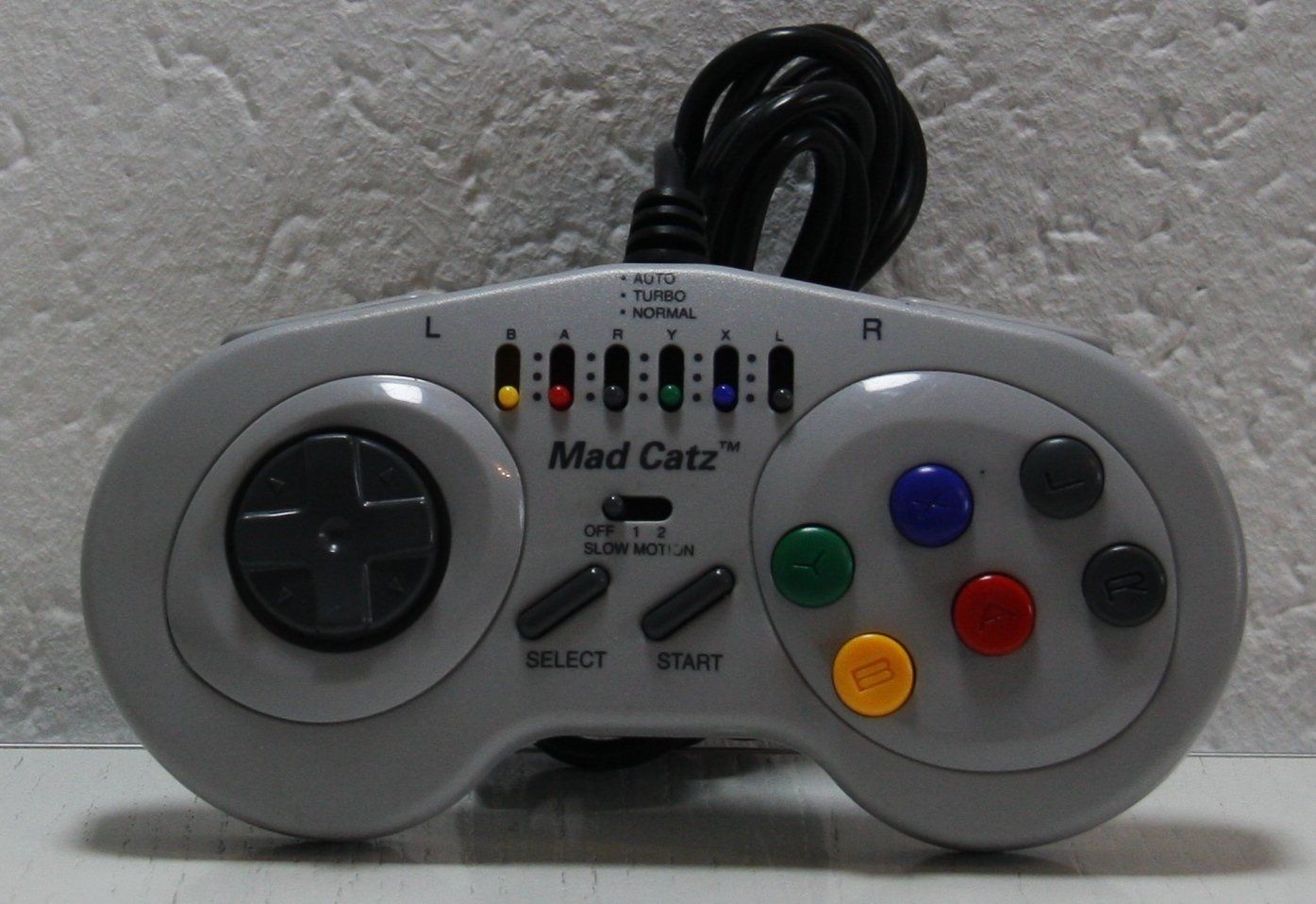 Nintendo Controller: SNES Controller Mad Catz – Usato da Fisibach venduto da Retrogames24