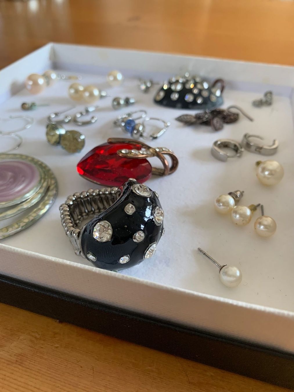 Altri gioielli: Schmuckset div. Ohrringe, Ringe, Anhänger – Usato da Bellinzona venduto da eri_5kqz 6