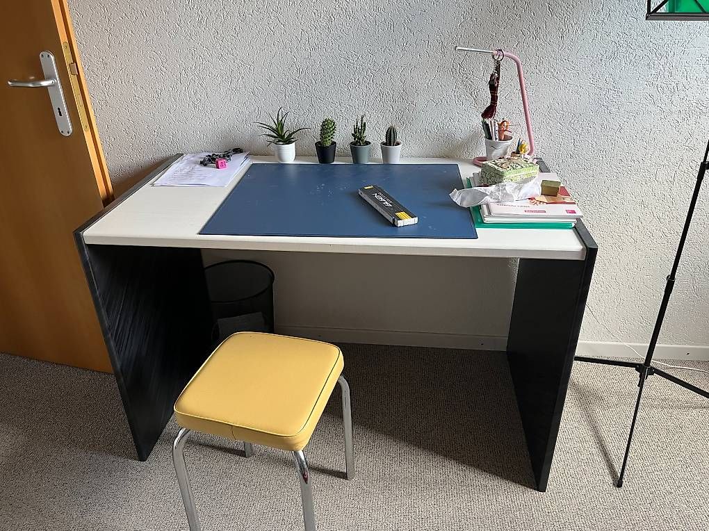 Armoires: (Kinder-)Zimmer Möbel – D'occasion à Buttwil par Pixie30 1