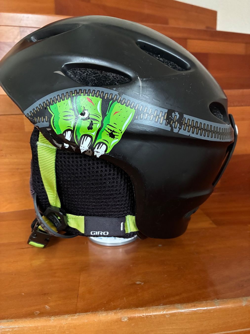 Caschi: GIRO KINDERSKIHELM Monster – Usato da Zürich venduto da timsinde
