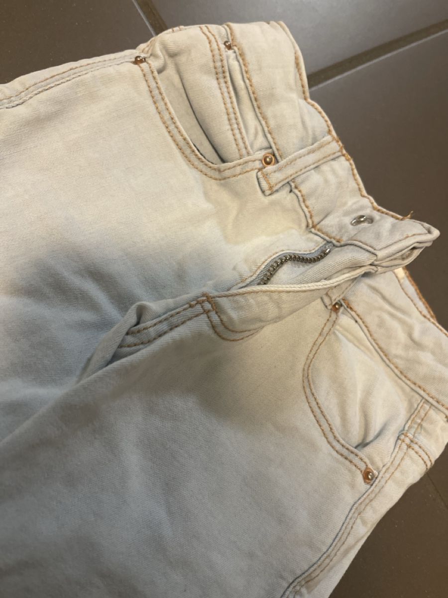 Zara Hosen: Zara Jeans, Gr. 104, hellgrau – Neu (gemäss Beschreibung) aus Zürich von Belisimo 1