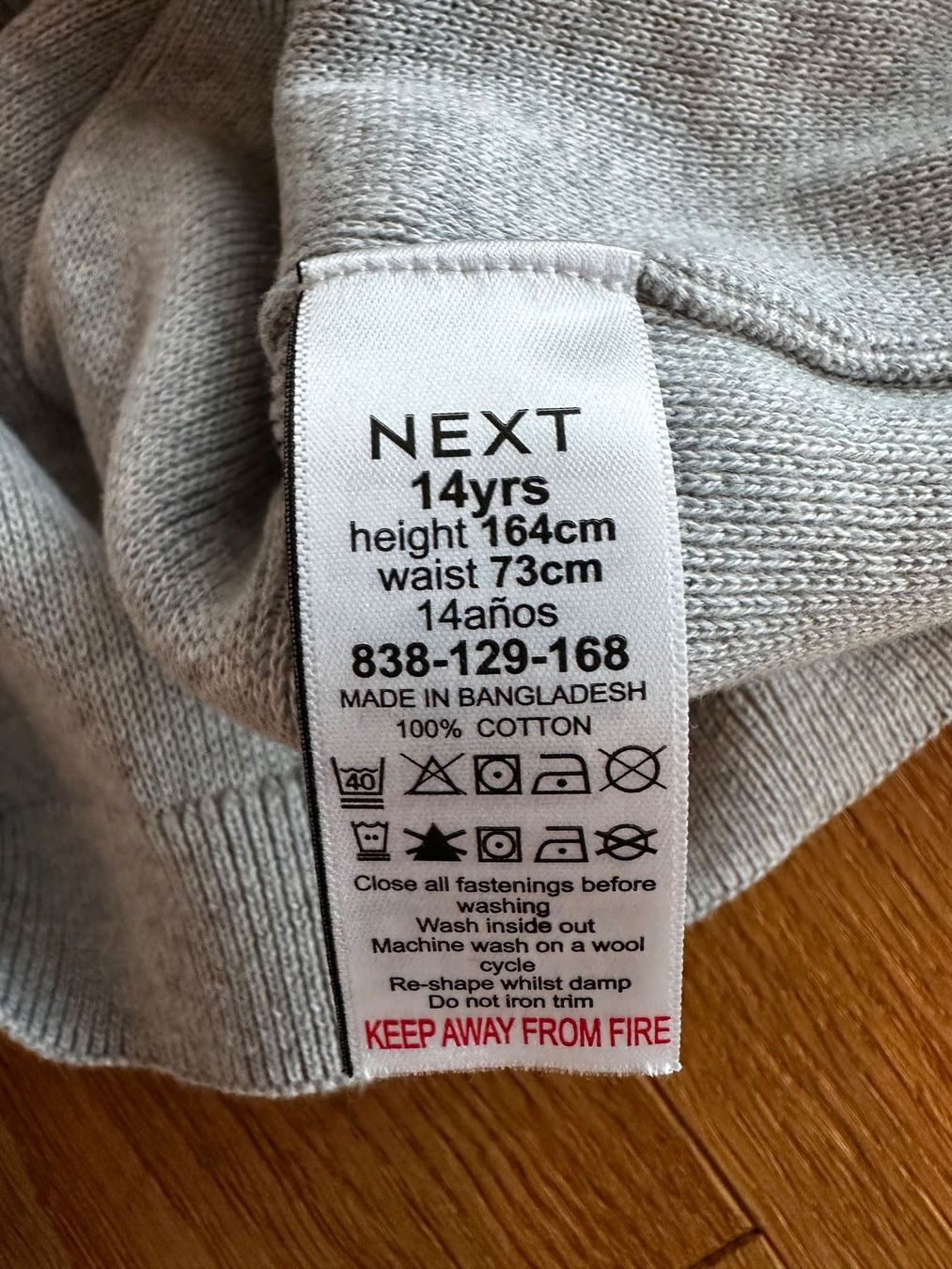 Next Giacche & Cappotti: NEXT Feinstrickjacke Gr. 164, grau meliert – Usato da Sissach venduto da tapasu 4