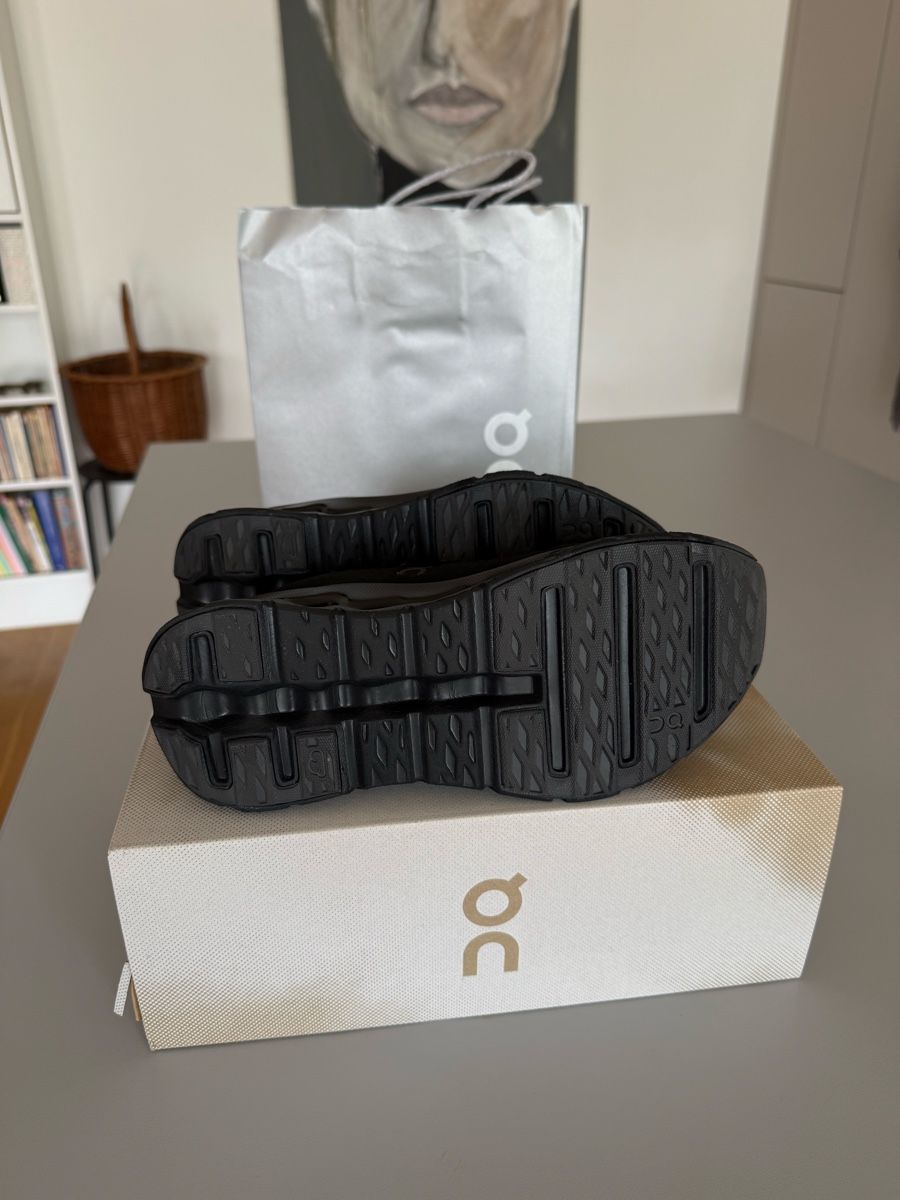 On Scarpe da donna: On Cloudtilt W Eclipse Black US 6.5 / EU 37.5 - New! – Nuovo (secondo la descrizione) da Zürich venduto da gracieteS 3