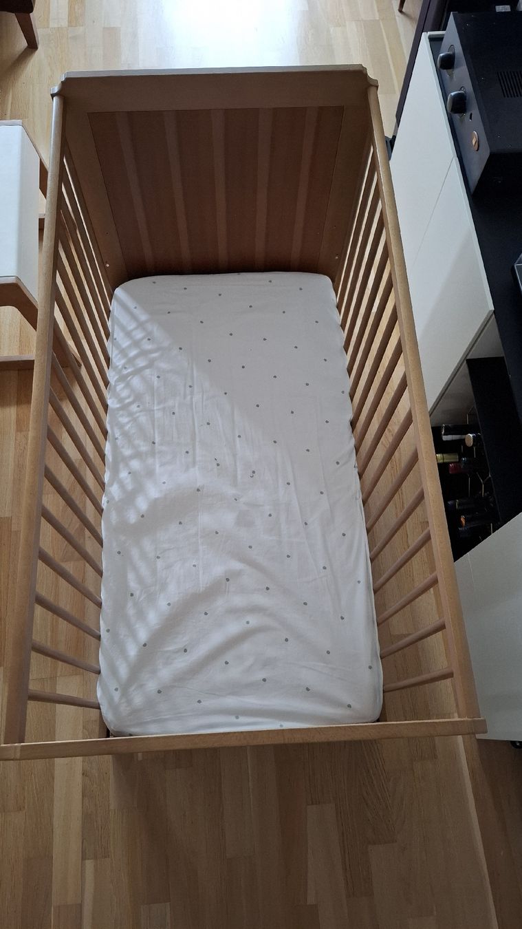 Ikea Letti: Kinderbett mit Matratze und Bettwäsche – Usato da Dietikon venduto da Lebener1 2