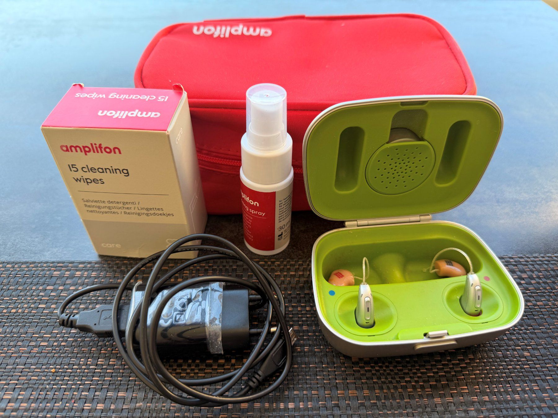 Amplifon Attrezzature mediche: 2 App.auditifs PC SONOVA AG AUDEO P70-R BEIGE – Usato da Clarens venduto da pat_7pxt