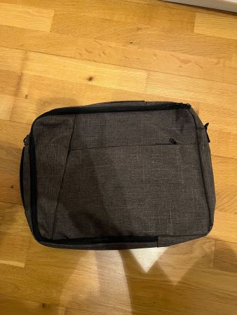 Praktische Umhängetasche / Laptoptasche - Top Zustand!