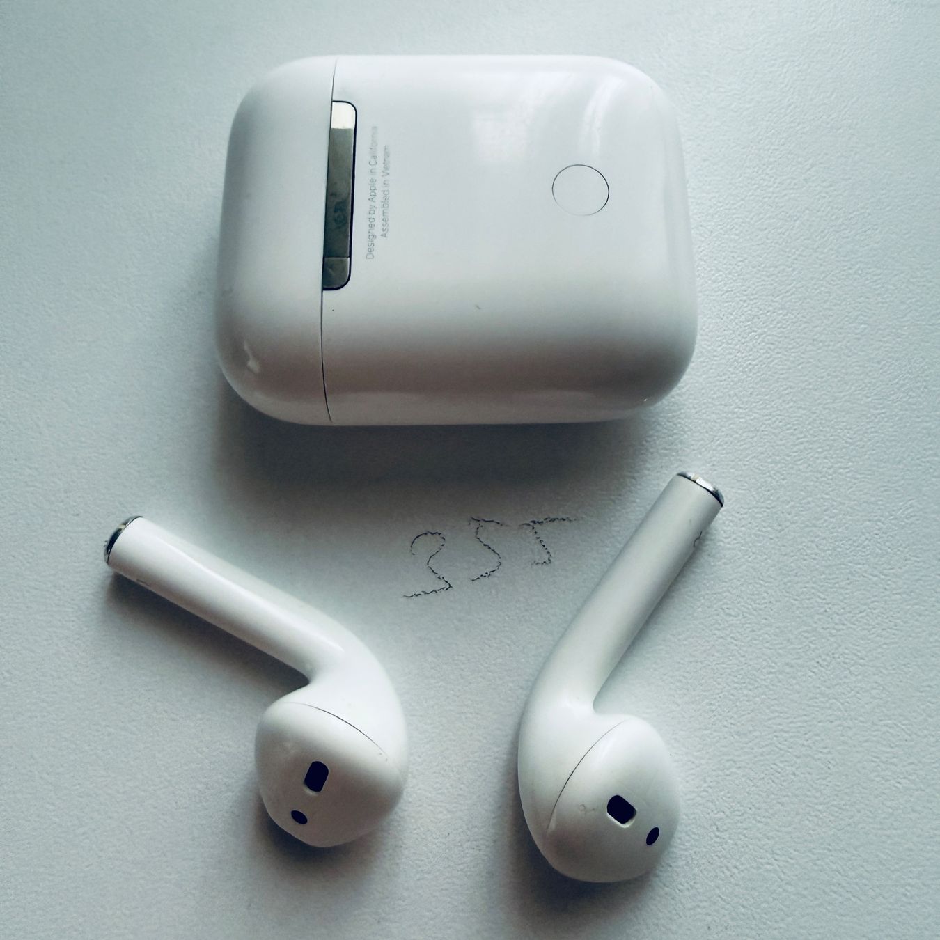 Apple Kopfhörer: Original Apple AirPods 2 Gen. Wireless Kopfhörer & Case – Gebraucht aus Basel von MY.AIRPODS.SHOP 8