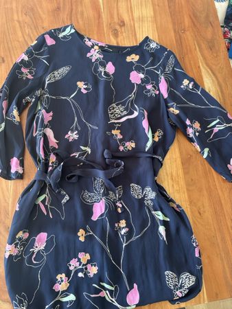 Dunkelblaues Sommerkleid mit Blumenmuster Gr.L