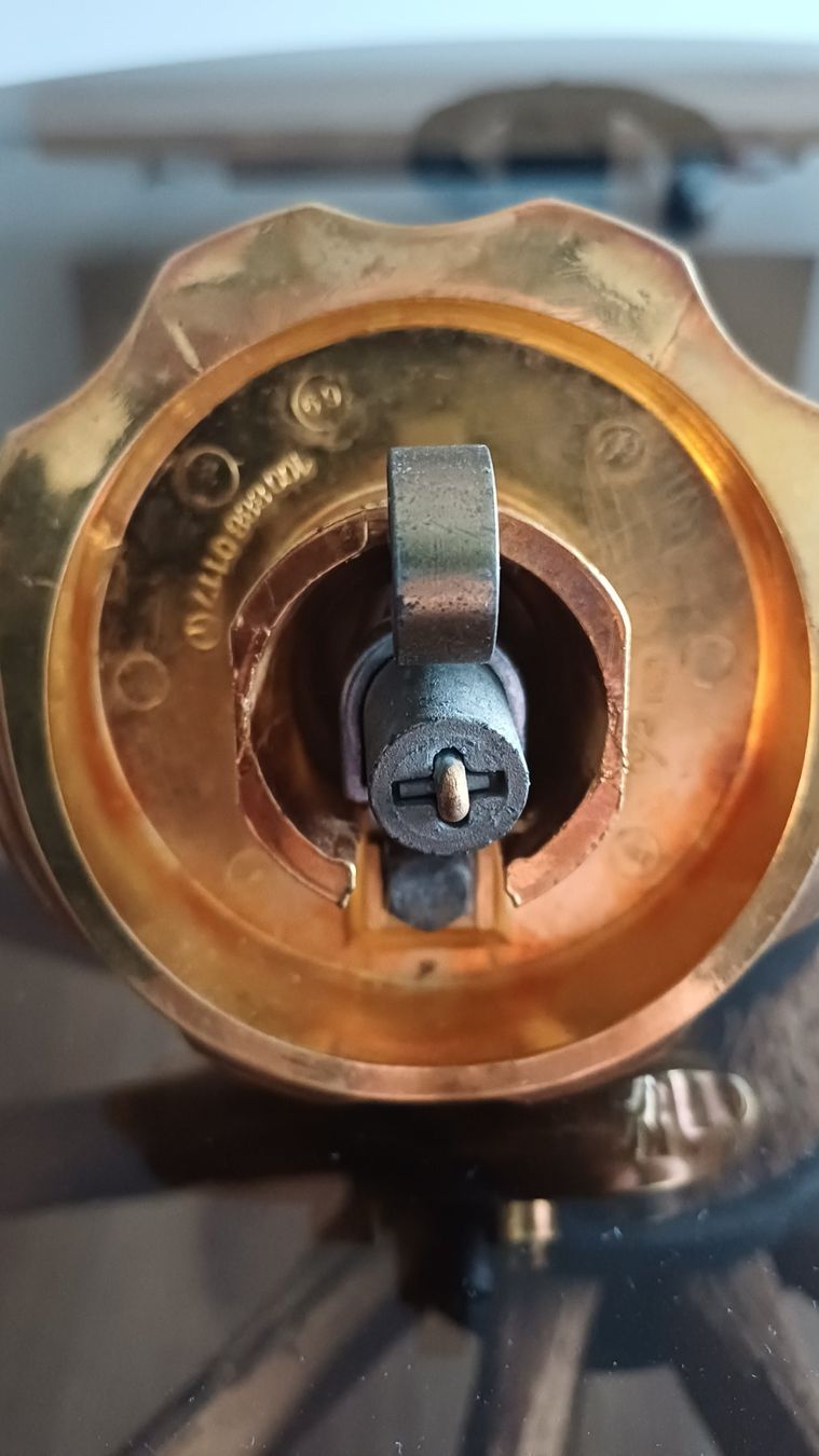 Mercedes-Benz Alle Autoersatzteile: Kühlersymbol Mercedes Original – Gebraucht aus Märstetten von Yves411 4