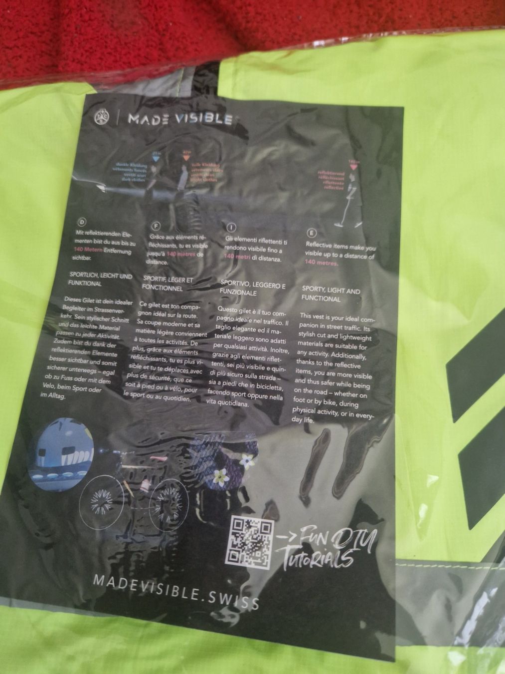 Gilet & Giacche: TCS Leuchtweste für junge Velofahrer – Nuovo e nell'imballaggio originale da Wettingen venduto da Dilan-Seher 3