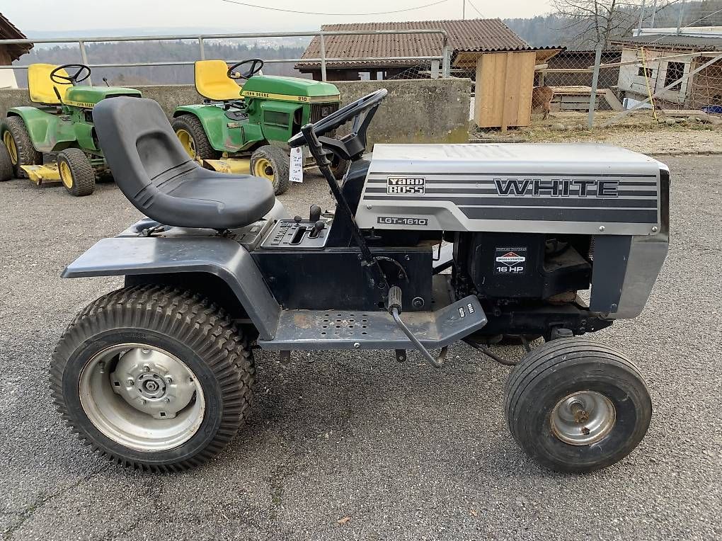 Rasenmäher: Rasentrakor White 1000 – Gebraucht aus Dielsdorf von Oldtimertraktoren 1