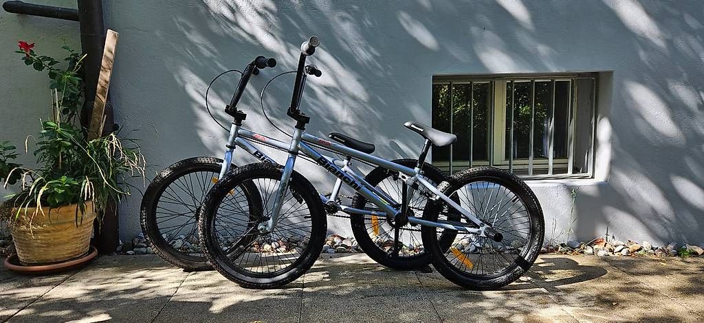 Velos: BMX 20" kaum gebraucht – Gebraucht aus Zürich von helenagaetzner