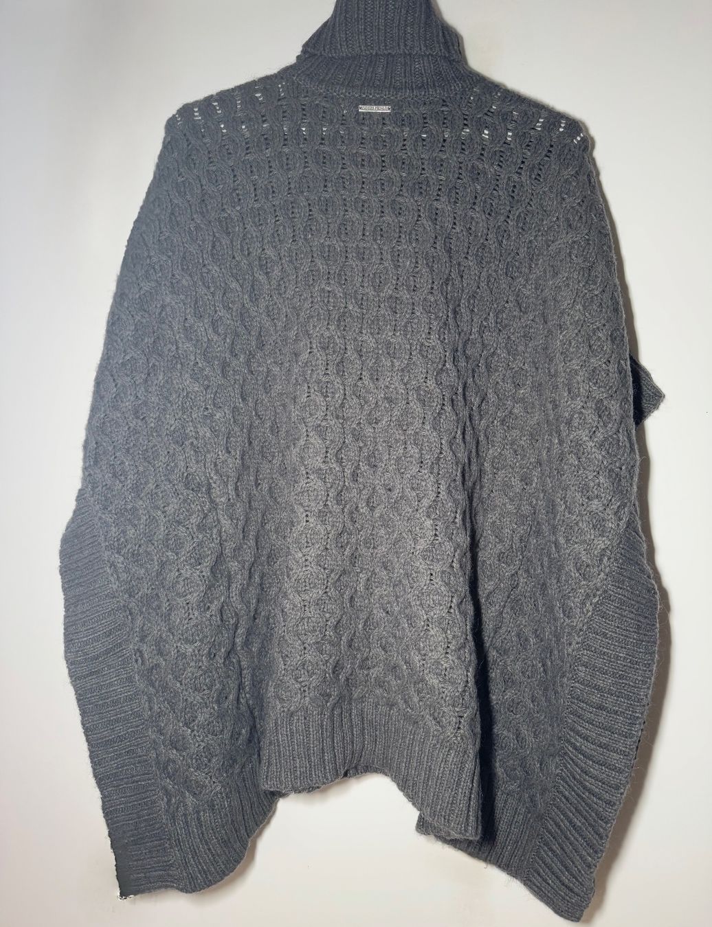 Michael Kors Altro in Moda donna: Michael Kors Poncho – Nuovo (secondo la descrizione) da Kaiseraugst venduto da Blondi_xx 1
