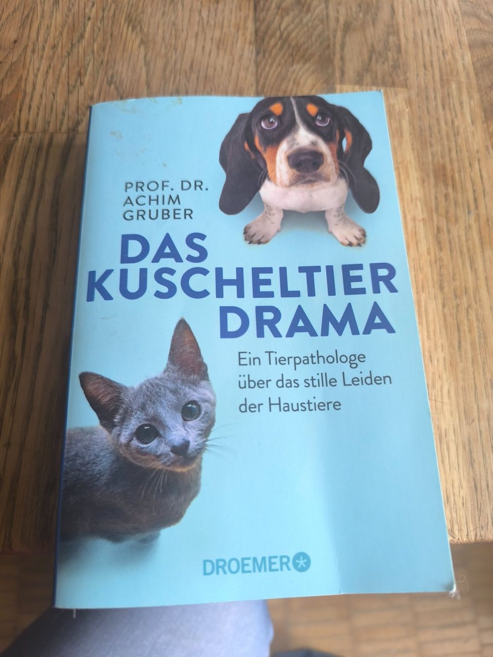 Livres: Buch "Das Kuecheltierdrama" – D'occasion à Gebenstorf par Genx74
