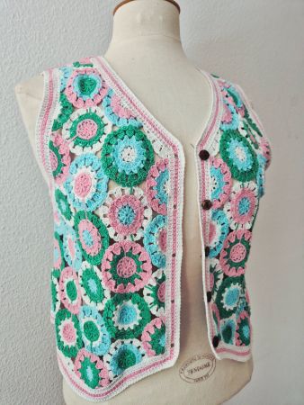 WESTE GILET ESSENTIEL ANTWERP S 36 HÄKELEI,  TOP ZU ROCK