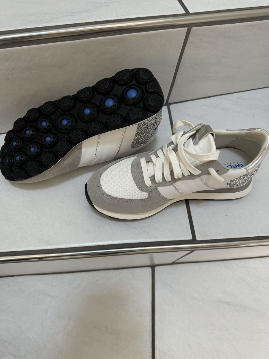 Geox Damenschuhe: Geox Sneaker Damen Gr. 39 neu – Neu und originalverpackt aus Kerns von Kaefer2003 2