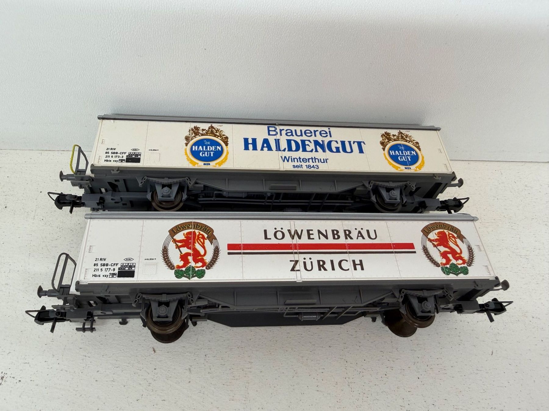 Roco Modellini di ferrovie: Roco 46170 + 4042 Güterwagen / SBB / Schiebewandwagen – Usato da Büsserach venduto da ModellbahnDepot 2
