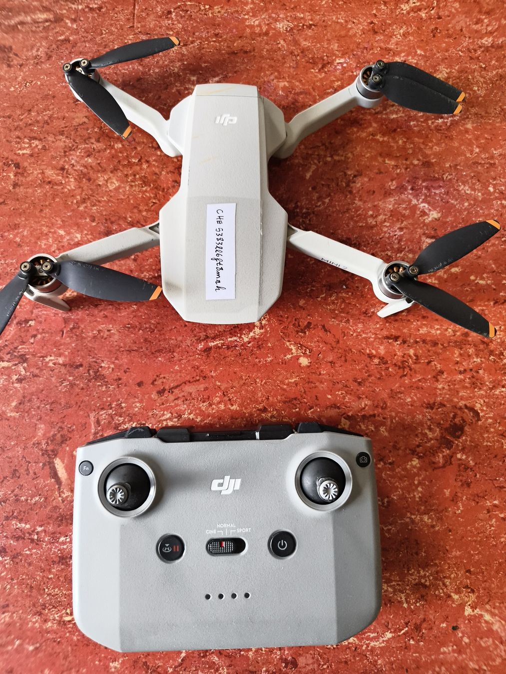 DJI Modellismo RC: DJI Mini 2 Fly more combo- excellent condition- 3 batteries – Usato da Vevey venduto da Miss_Tick 3