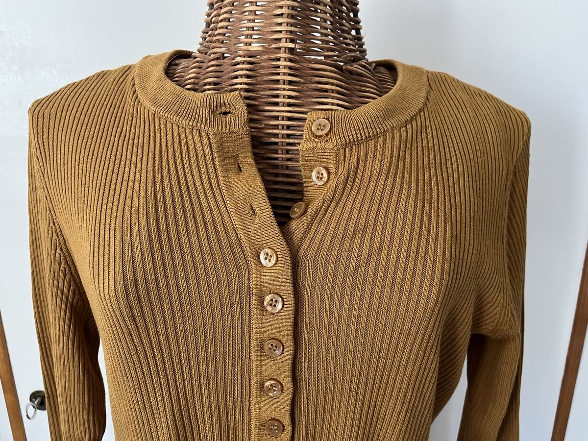 H&M Maglioni & Felpe: H&M geripptes Longsleeve Gr. L – Usato da Utzenstorf venduto da Ismaele 4