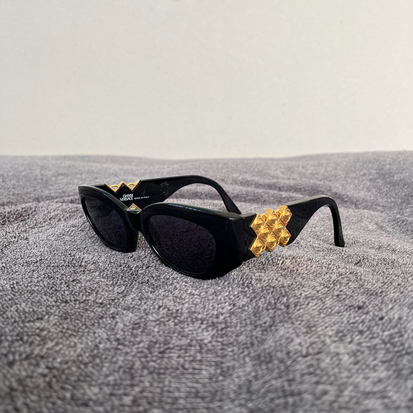 Versace Occhiali & Lenti: Gianni Versace Sonnenbrille – Usato da Zug venduto da Grc999