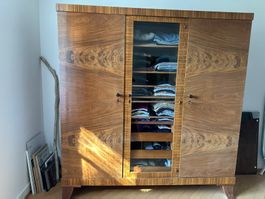 Kleiderschrank
