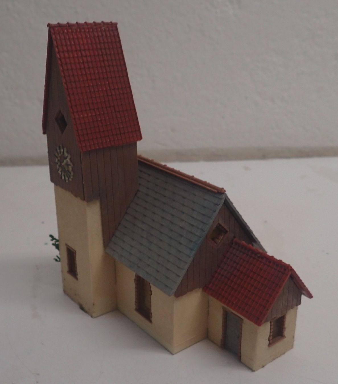 Faller Modelleisenbahnen: H0 Faller - Kirche / Eglise – Gebraucht aus Lausanne von Biquette6 3