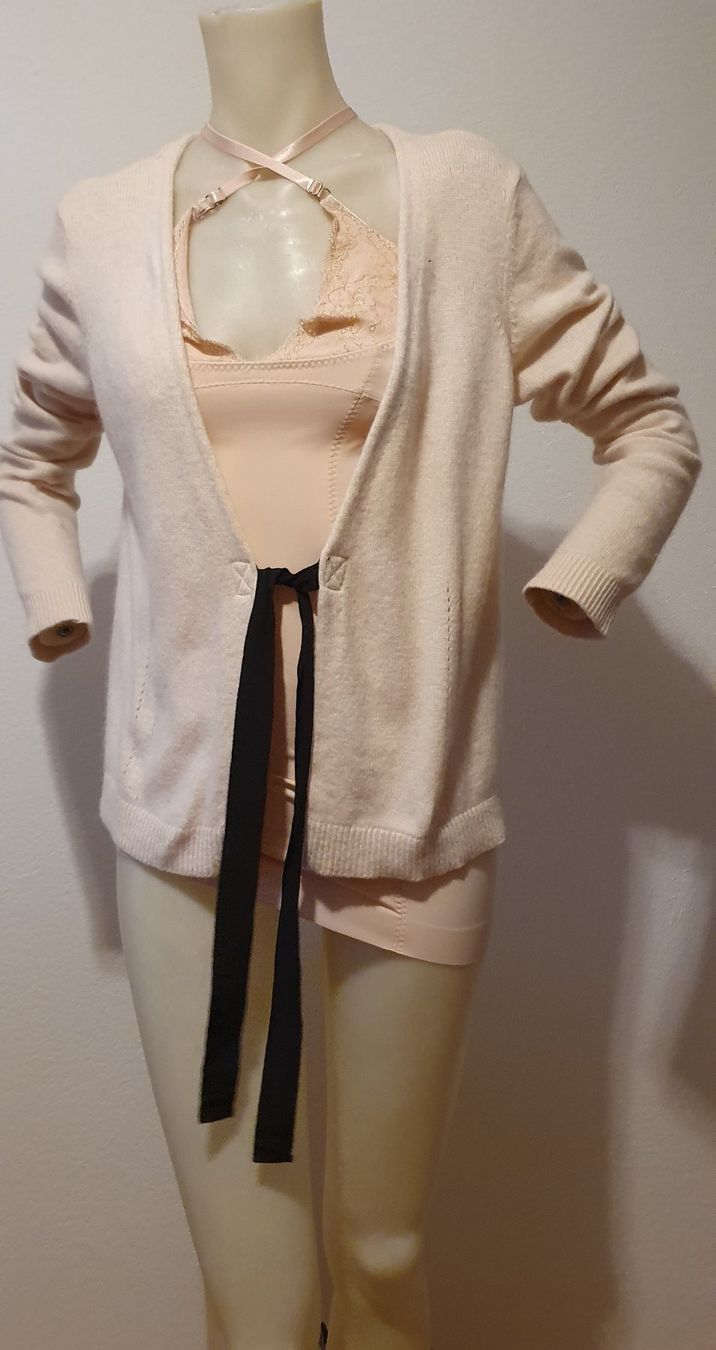 H&M Jacken: Angora Jacke grM NEU von h&m – Neu und originalverpackt aus Niederbipp von blu_jw7r 1