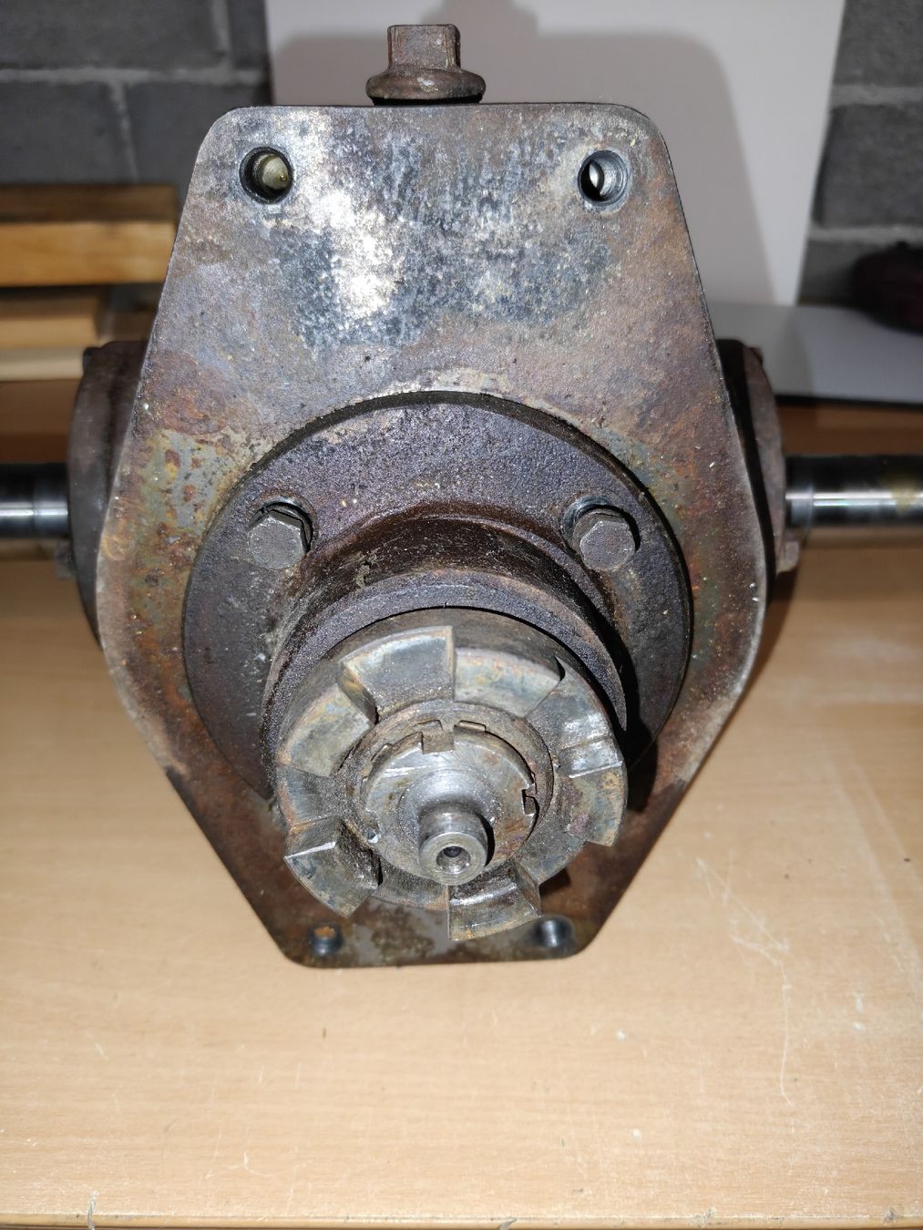 Rapid Metall- & Schlosserei Sonstiges: Getriebe zu Rapid Schneefräse – Gebraucht aus Rapperswil SG von v62.8 1
