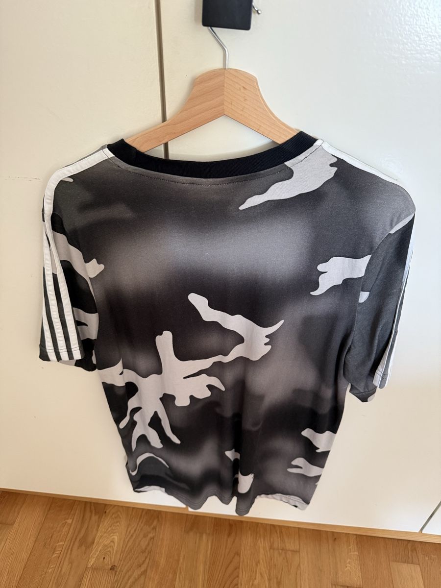 Adidas T-shirt: Adidas t-shirt neu  – Nuovo (secondo la descrizione) da Luterbach venduto da uhrmacherin89 1