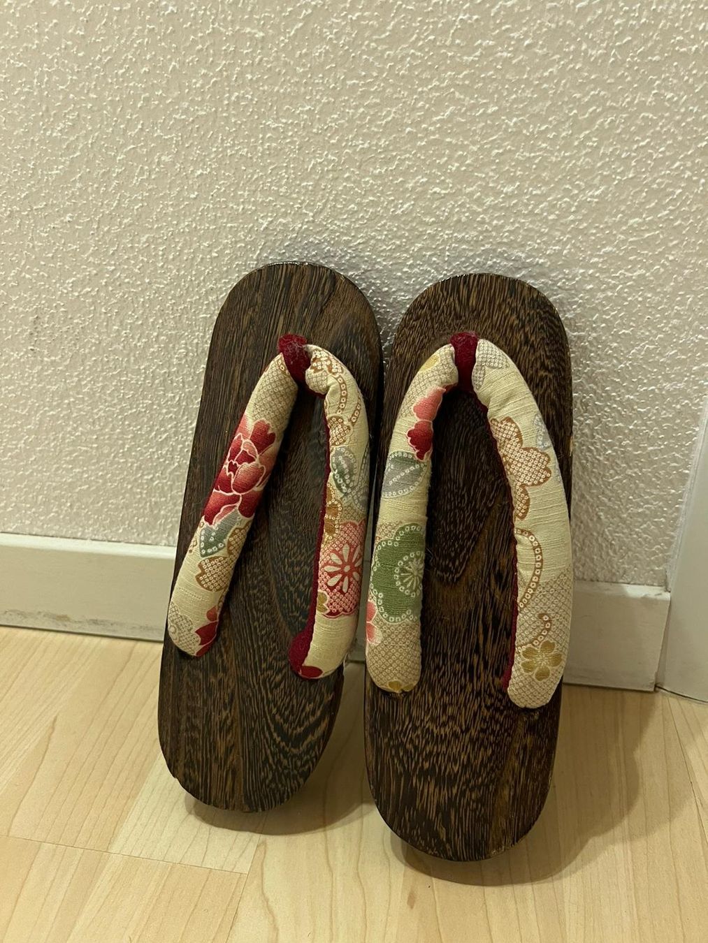 Scarpe per ragazze: Japanische Sandalen – Nuovo (secondo la descrizione) da Camorino venduto da Sabrine88