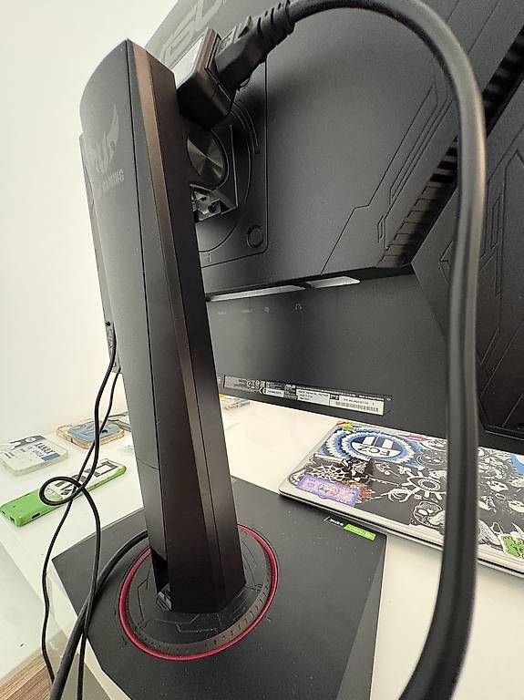Monitor: Gaming Asus Bildschirm – Usato da Bassersdorf venduto da leh_5ky9 1