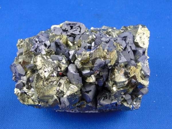 Minerali & Pietre curative: Chalkopyrit mit Galena – Usato da Schinznach Bad venduto da Demerald