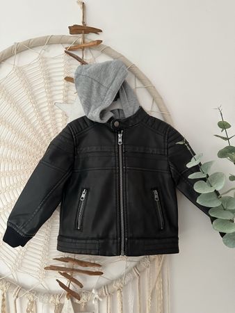 Coole Lederjacke mit Kapuze, Gr. 98 *NEU