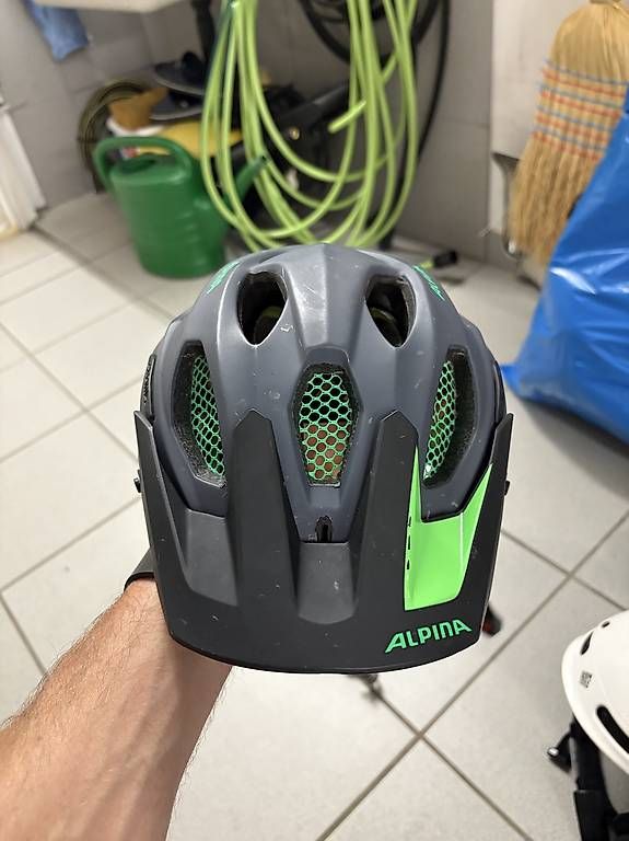 Uvex Helme: Velohelm – Gebraucht aus Henggart von aexelsurf