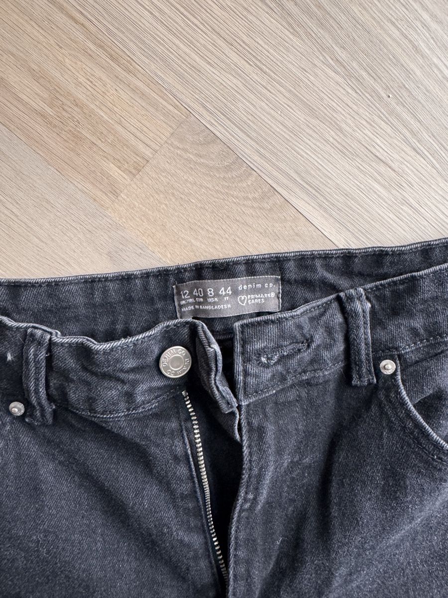 Primark Jeans: Schwarze Mom Jeans, Grösse 40 – Nuovo (secondo la descrizione) da Aesch BL venduto da Sheisign 1
