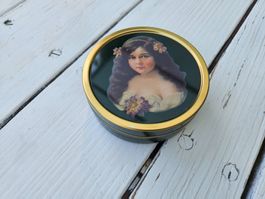 Blechdose rund mit Mädchenmotiv grün gold guter Zustand
