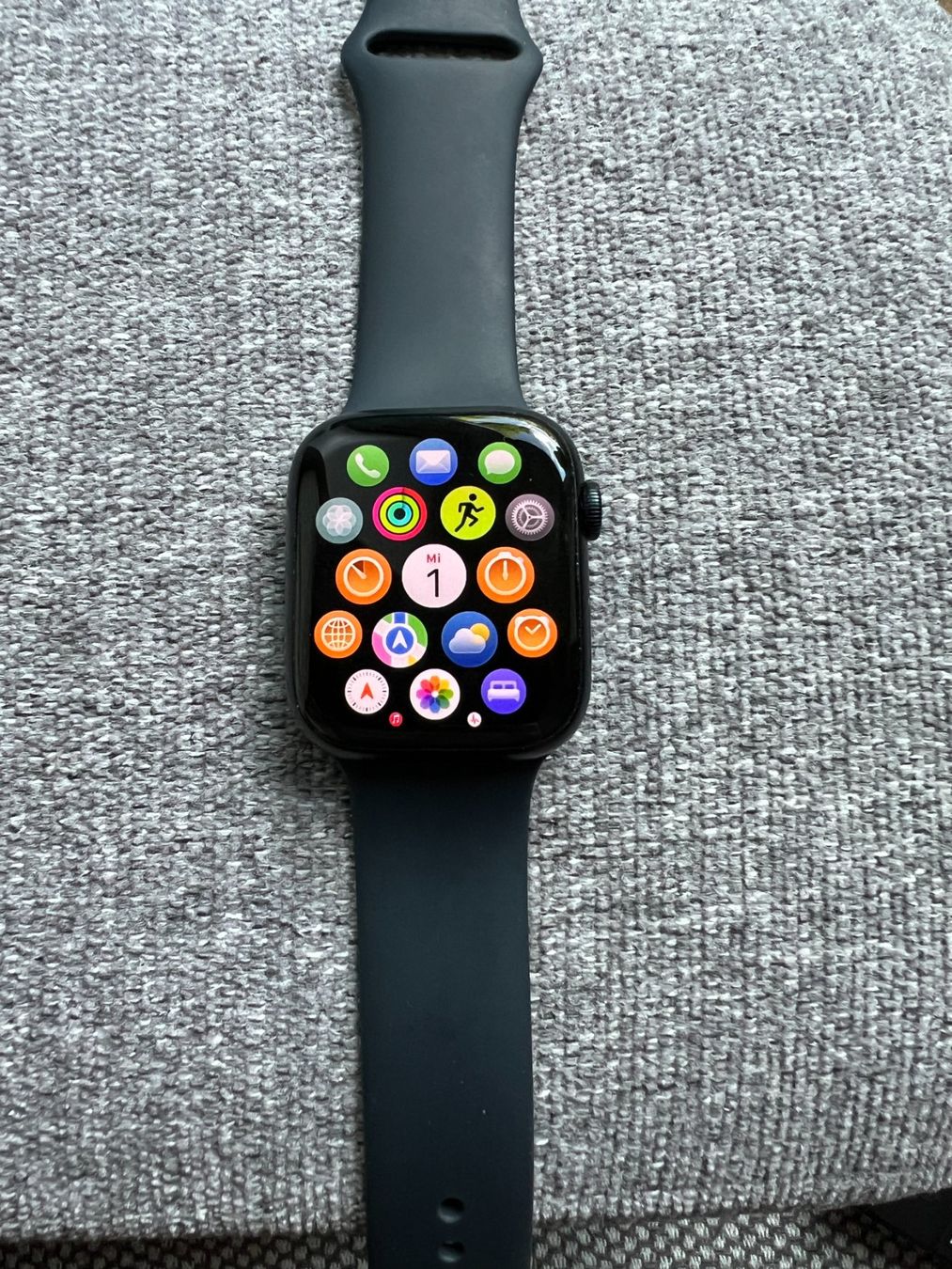 Apple Smartwatch: Apple Watch Series 7 Midnight 45mm – Gebraucht aus Wallisellen von Val1990