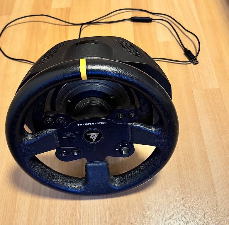 Thrustmaster Controller: Thrustmaster TX Racing Wheel – Gebraucht aus Tuggen von janforrace 3