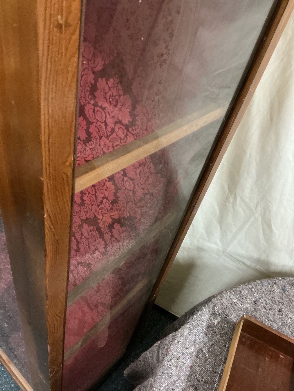 Vitrinen: Antike Vitrine – Gebraucht aus Bern von vielerart 3