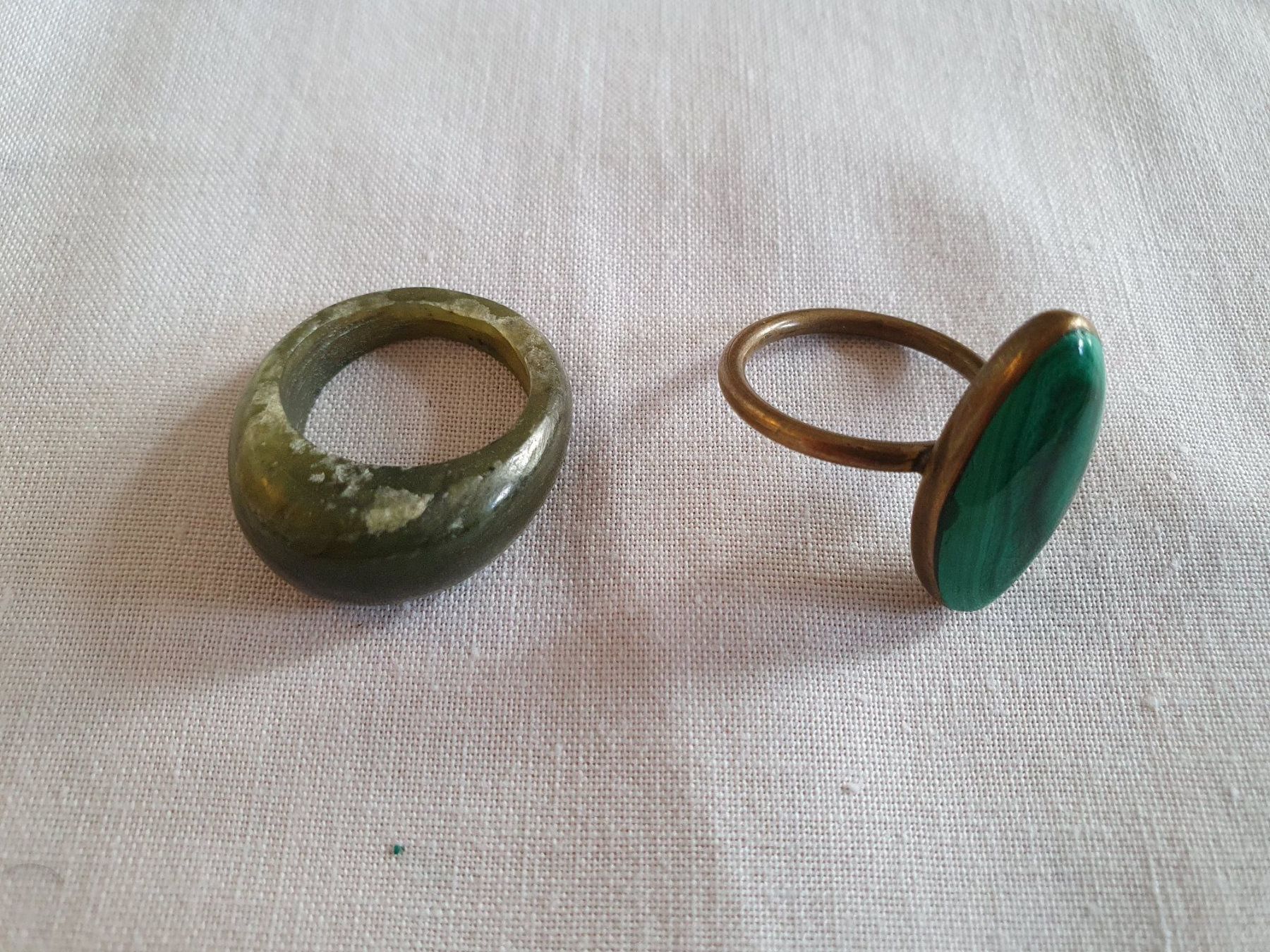 Anelli: 2er Set Vintage Ringe Serpentin/Malachit – Usato da Uitikon-Waldegg venduto da romatis