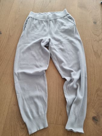 Zara Hose, 152